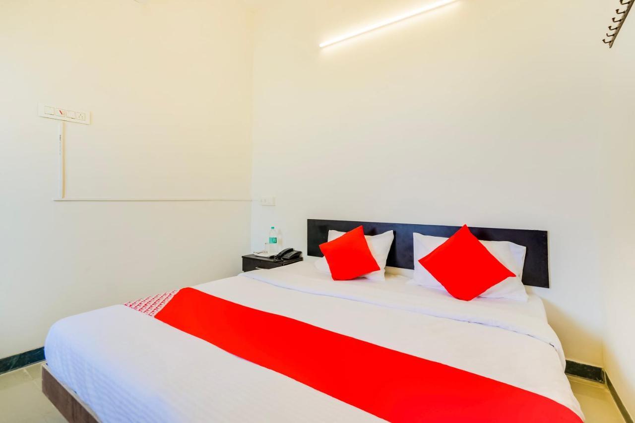 Oyo 67267 Ss Residency Hotel โคอิมบาทอร์ ภายนอก รูปภาพ